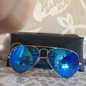 Ray-ban Aviator sunglasses